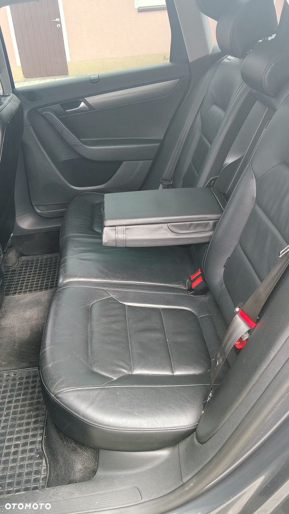 Volkswagen Passat 2.0 Blue TDI SCR Highline - 10