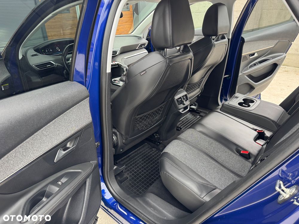 Peugeot 3008 1.2 PureTech Active - 25