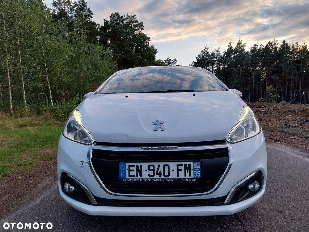 Peugeot 208 - 33