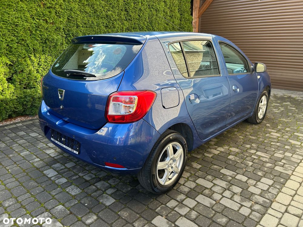 Dacia Sandero dCi 90 Celebration - 8
