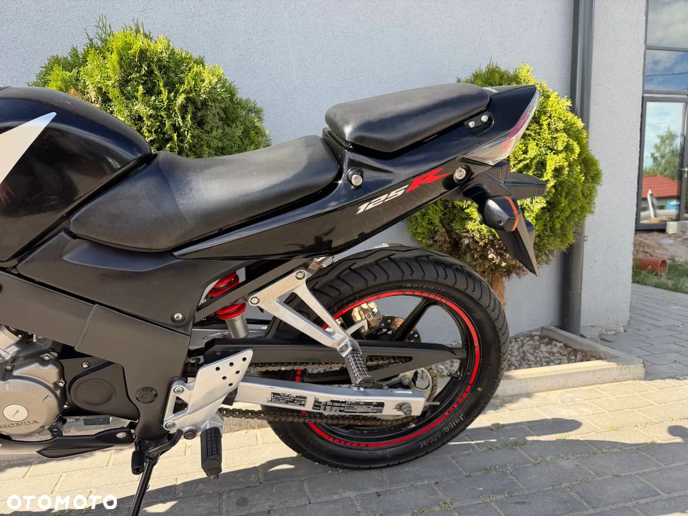 Honda CBR - 32