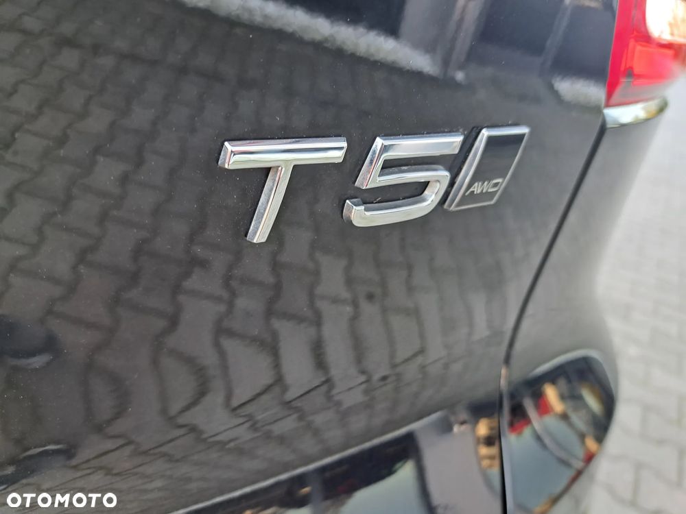 Volvo XC 40 T5 AWD Momentum - 9