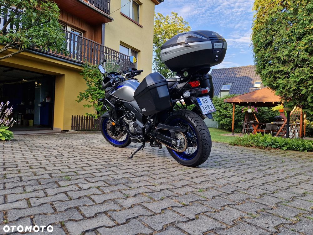 Suzuki V-STROM - 2