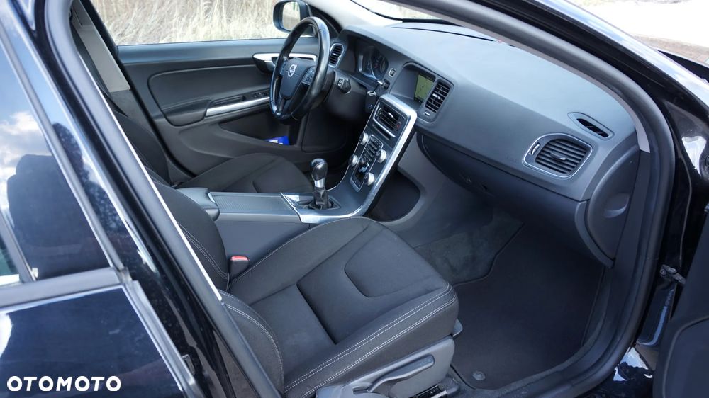 Volvo V60 D2 - 11