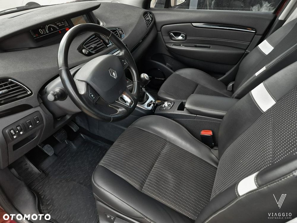 Renault Grand Scenic - 29