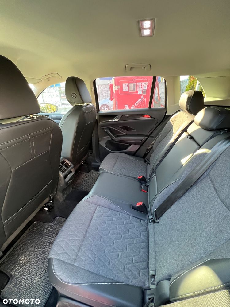 Volkswagen Tiguan - 10