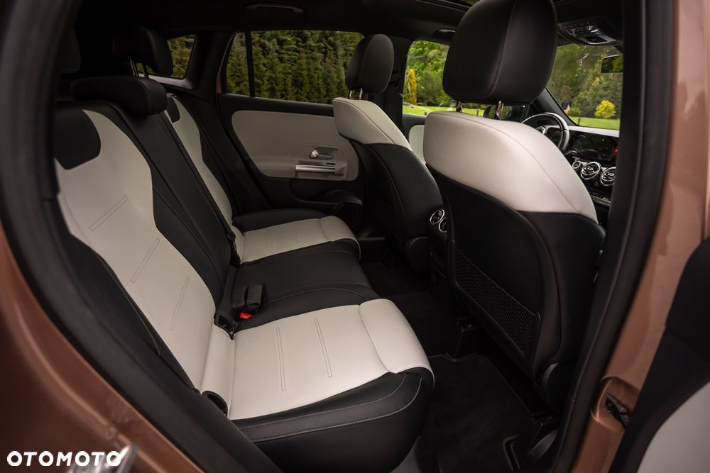 Mercedes-Benz GLA AMG 35 4Matic AMG Speedshift DCT 8G - 24