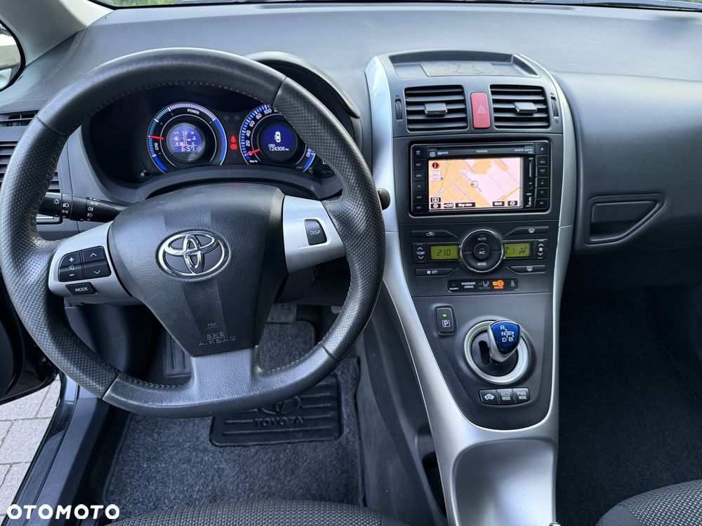 Toyota Auris - 8