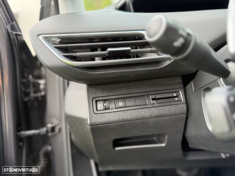 Peugeot 5008 1.5 BlueHDi Allure Pack EAT8 - 13