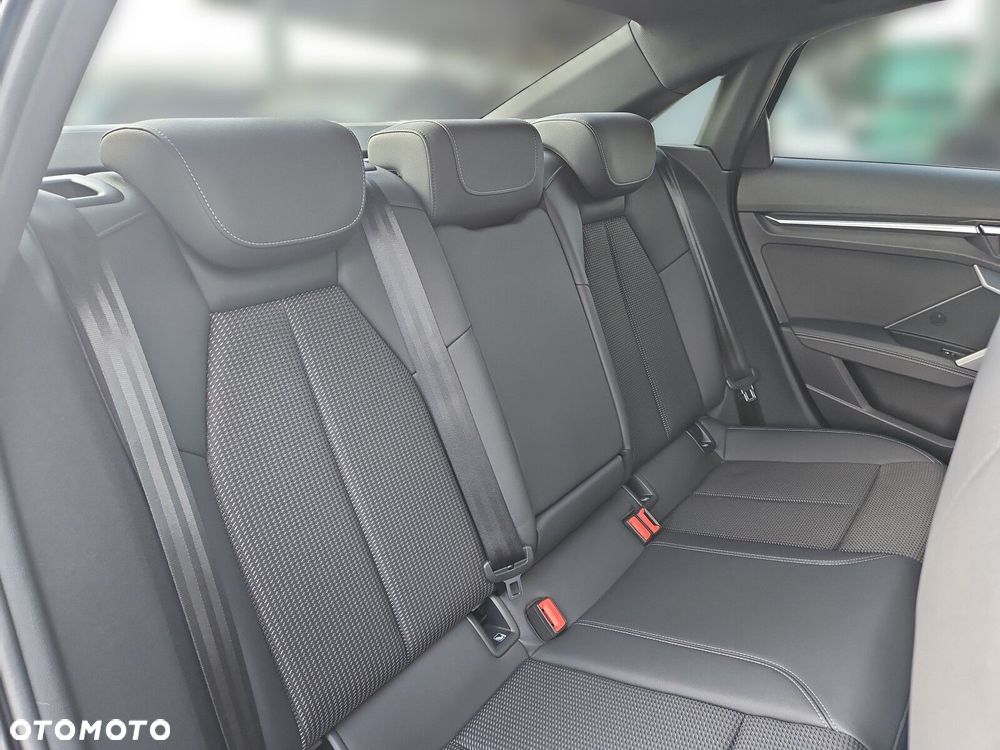 Audi A3 Limousine 35 TFSI mHEV S Line S tronic - 13