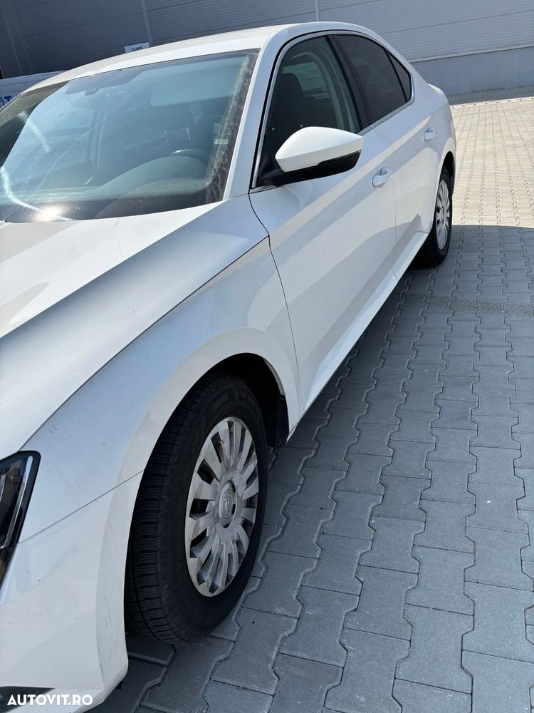 Skoda Superb 2.0 TDI 4X4 Ambition - 5