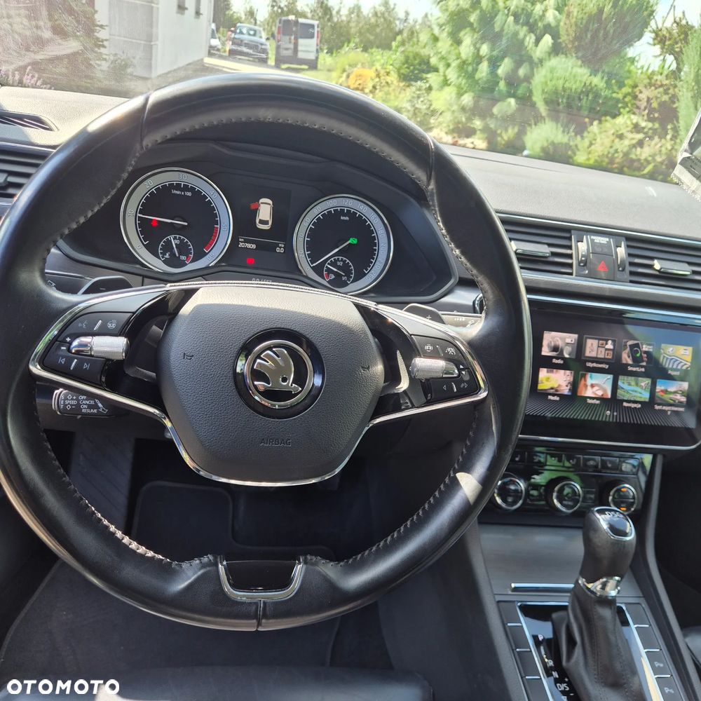 Skoda Superb 2.0 TDI DSG Active - 6