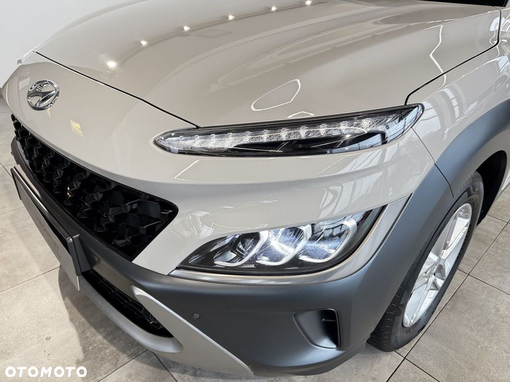 Hyundai Kona - 12