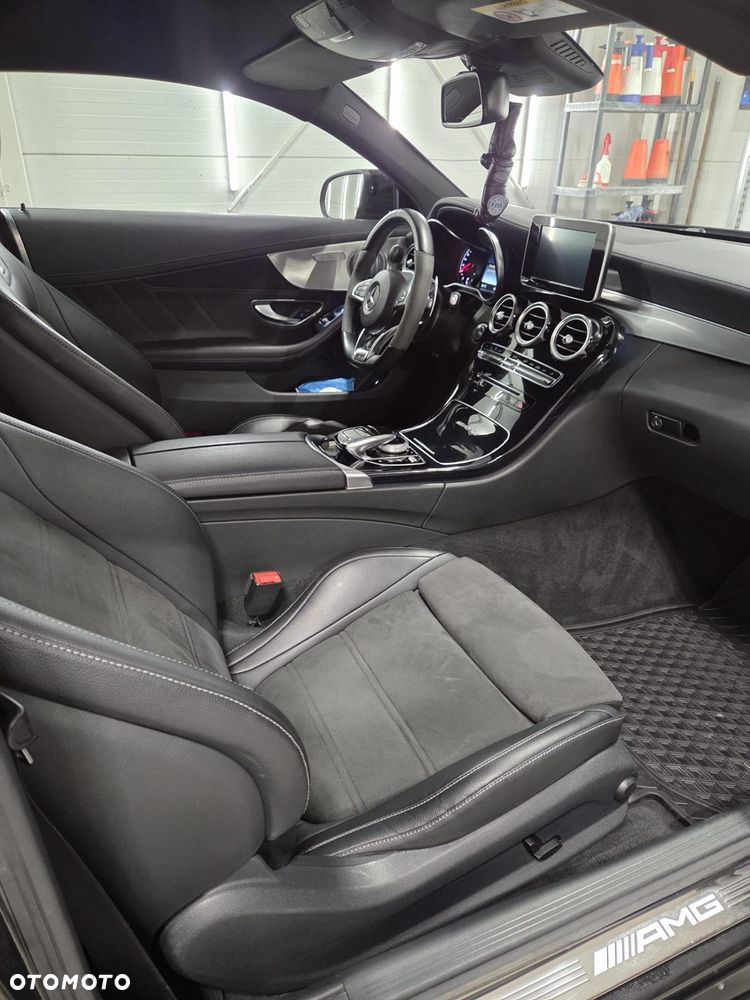 Mercedes-Benz Klasa C AMG 63 AMG Speedshift 7G-MCT - 5