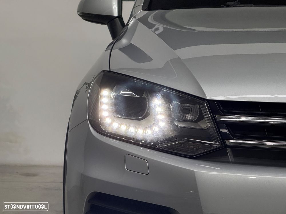 VW Touareg 3.0 TDI V6 Top Tiptronic - 44