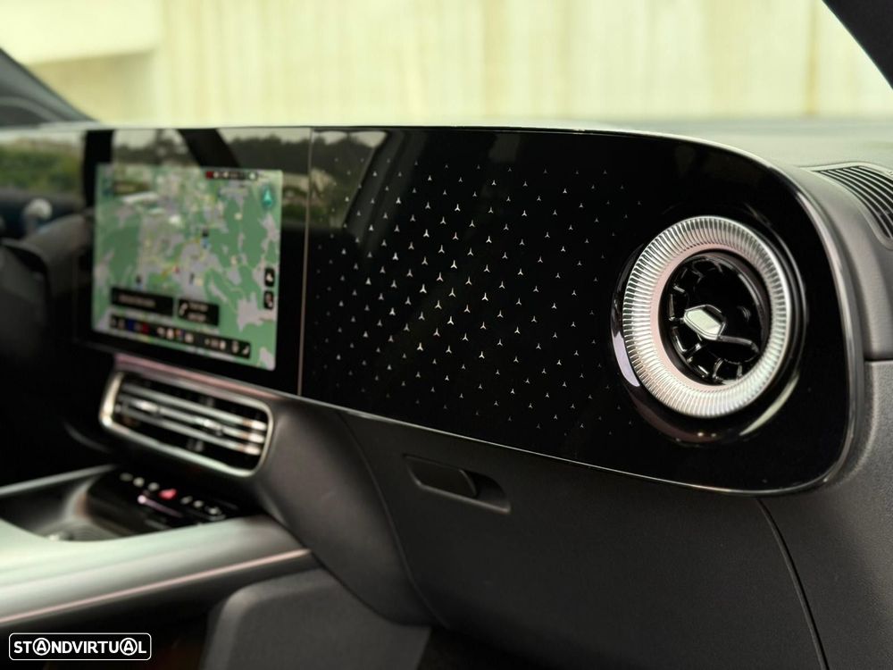 Mercedes-Benz GLB 250+ EQ - 18