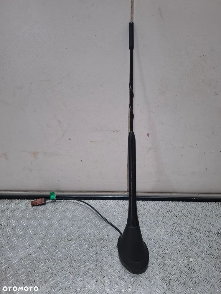 Antena dachowa Audi A1 2014 rok nr 6Q0035575E - 1