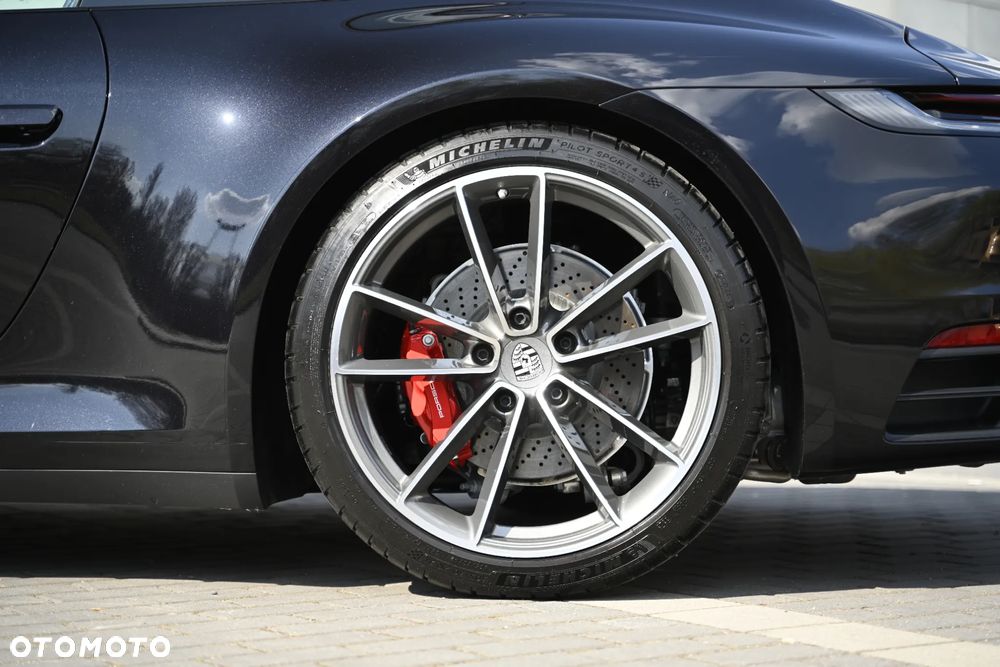 Porsche 911 Carrera S - 14