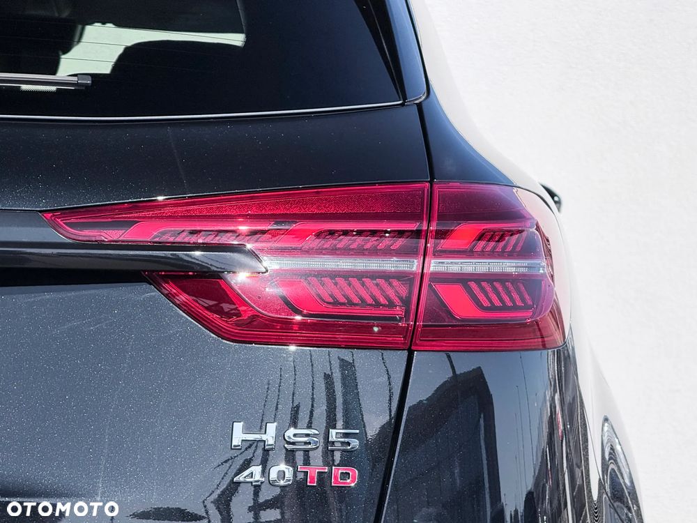 Hongqi HS5 - 18