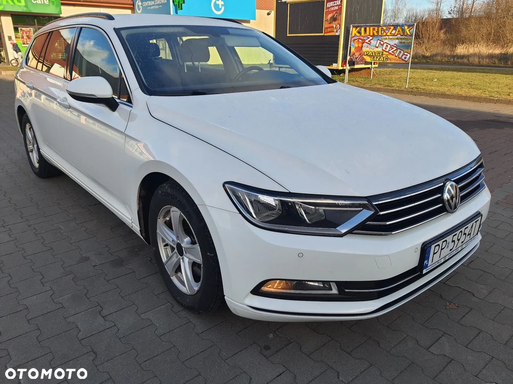 Volkswagen Passat 2.0 TDI SCR DSG Comfortline - 3