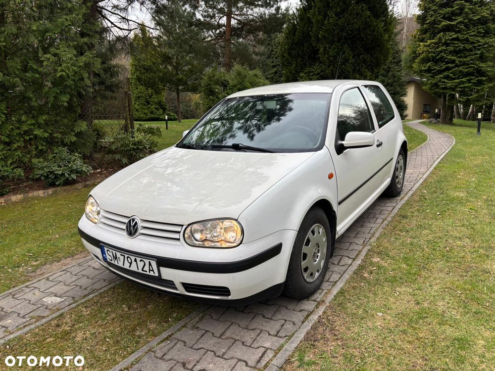 Volkswagen Golf 1.4 Basis - 2