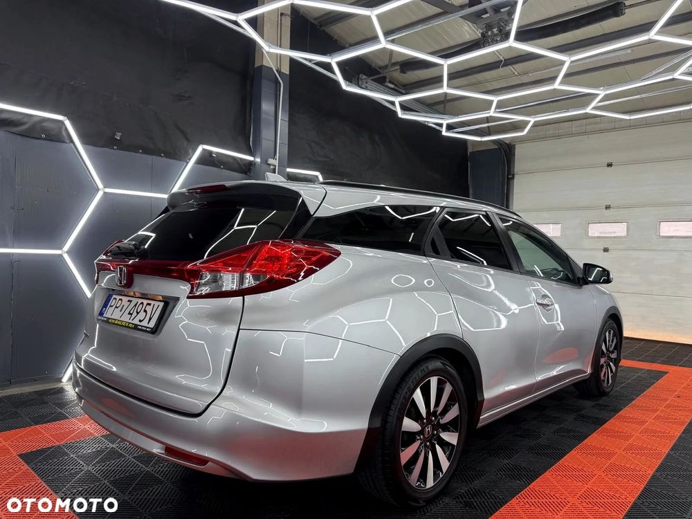 Honda Civic 1.8 i-VTEC Sport - 9