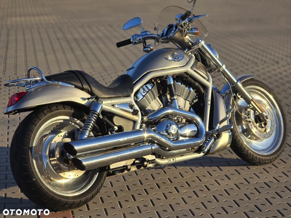 Harley-Davidson V-Rod Street Rod - 3