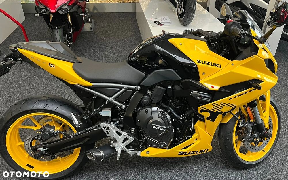 Suzuki GSX-R - 24