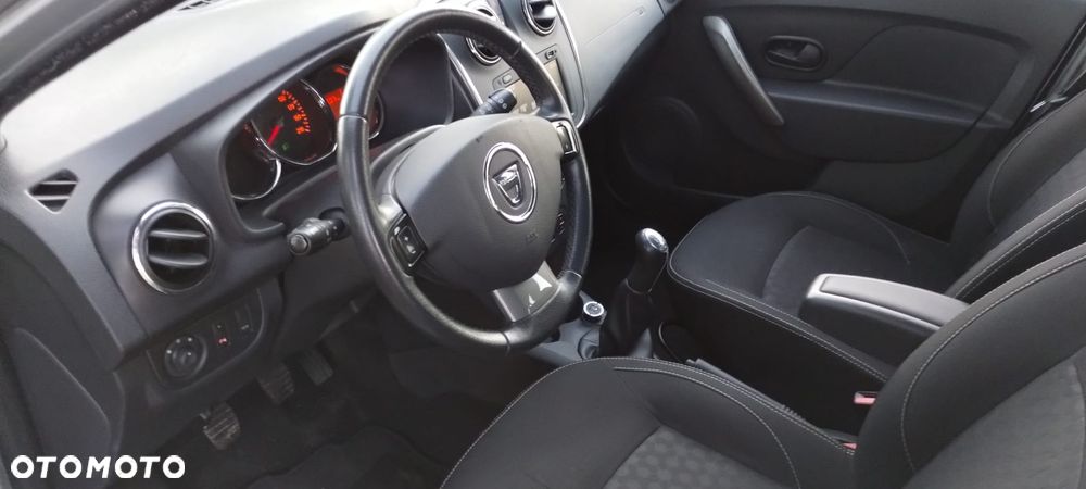 Dacia Logan TCe 90 Prestige - 11