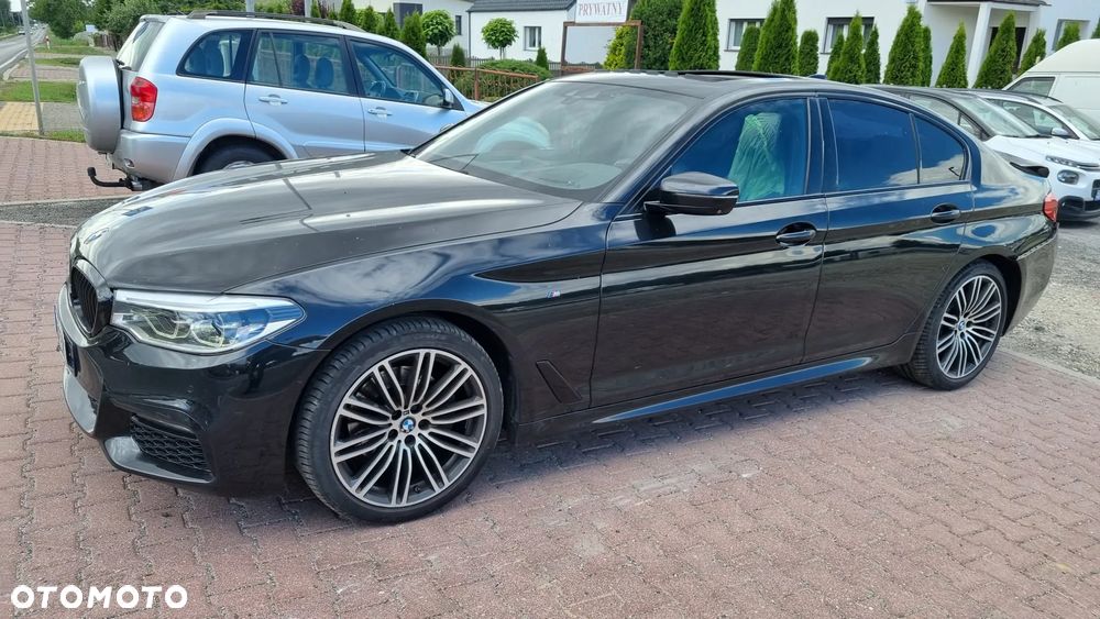 BMW Seria 5 520d xDrive M Sport Edition - 8
