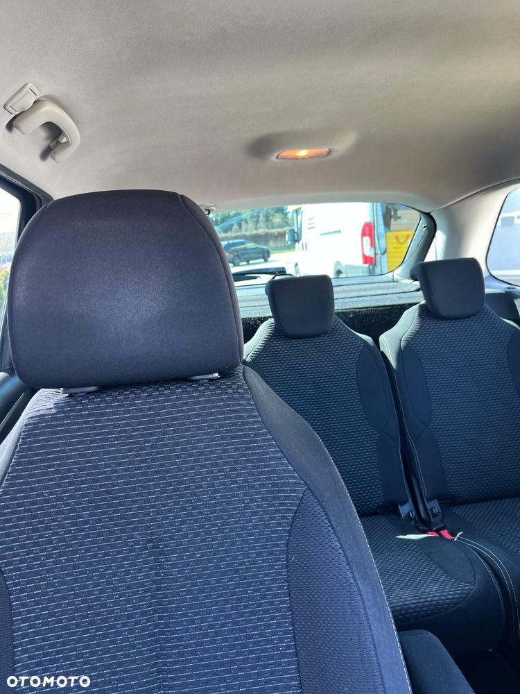 Citroën C4 Picasso - 9