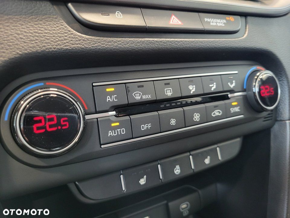 Kia Ceed - 14