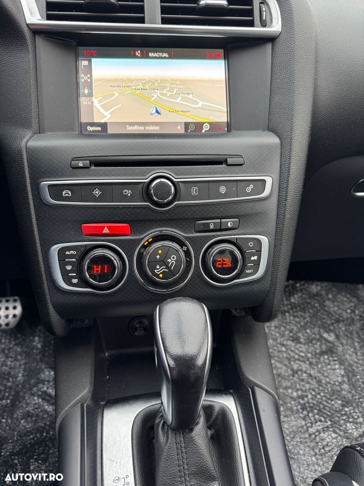 Citroën DS4 ver-blue-dci-115-edc-intens - 15