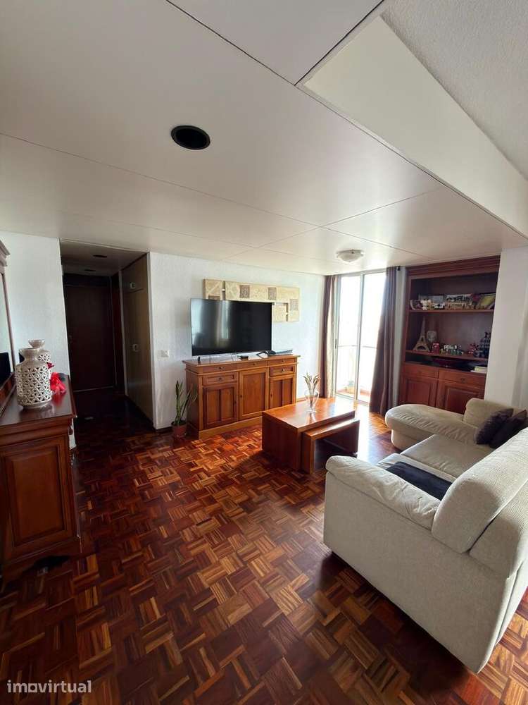 Apartamento T2 em Funchal (Sé) de 91,00 m2 - Grande imagem: 5/19
