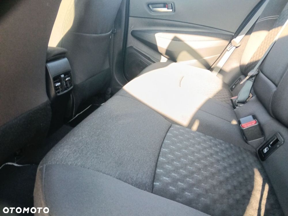 Toyota Corolla 2.0 Hybrid Comfort - 12