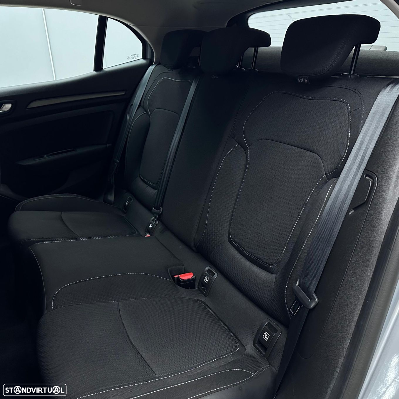 Renault Mégane 1.5 Blue dCi Limited EDC - 46