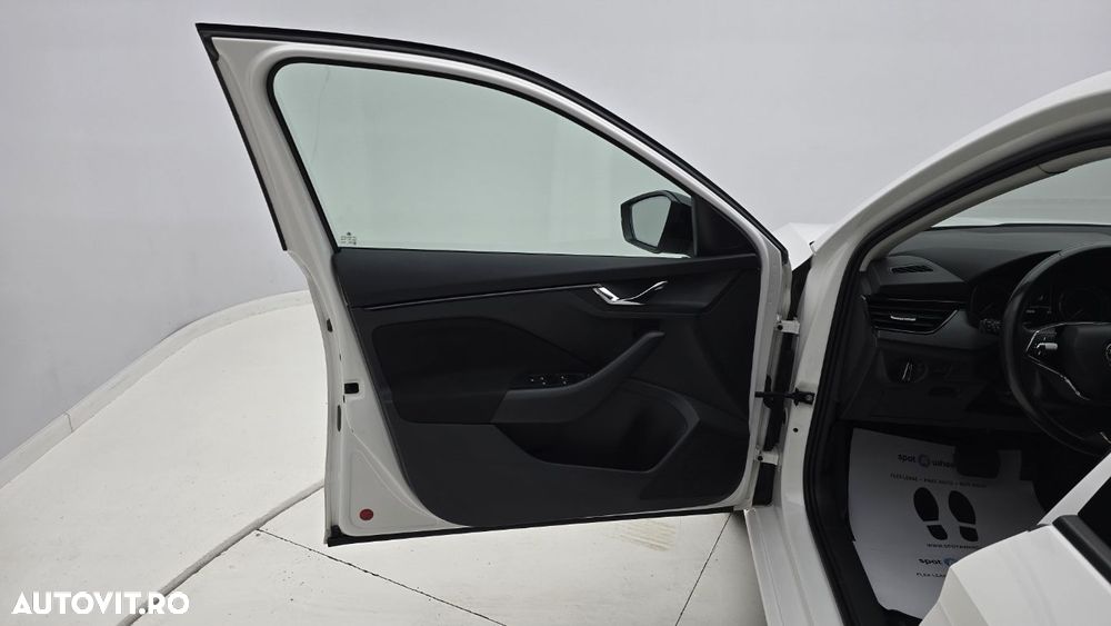 Skoda Scala 1.6 TDI DSG Ambition - 11