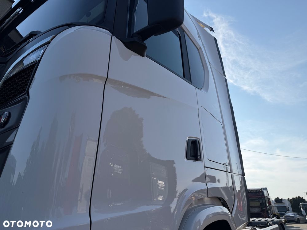 Scania S460 cała na poduszkach salon polska - 6
