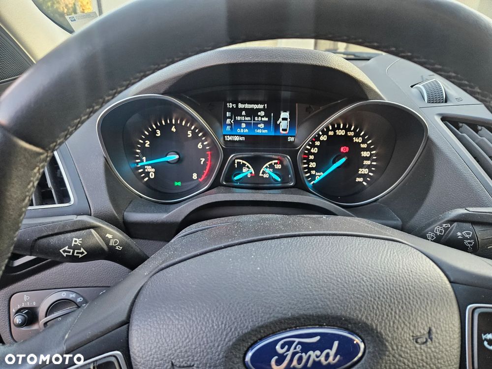 Ford Kuga 1.5 EcoBoost 2x4 Titanium - 25