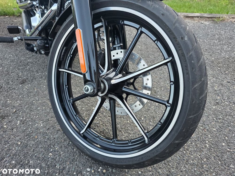 Harley-Davidson FXSB Breakout - 25