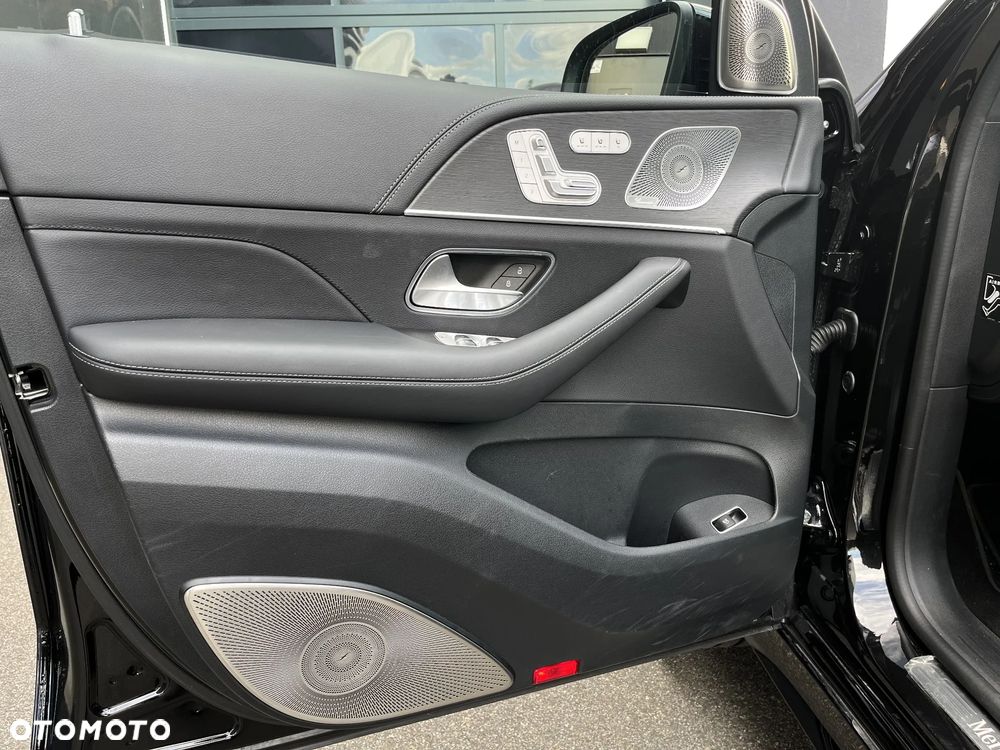 Mercedes-Benz GLS - 10