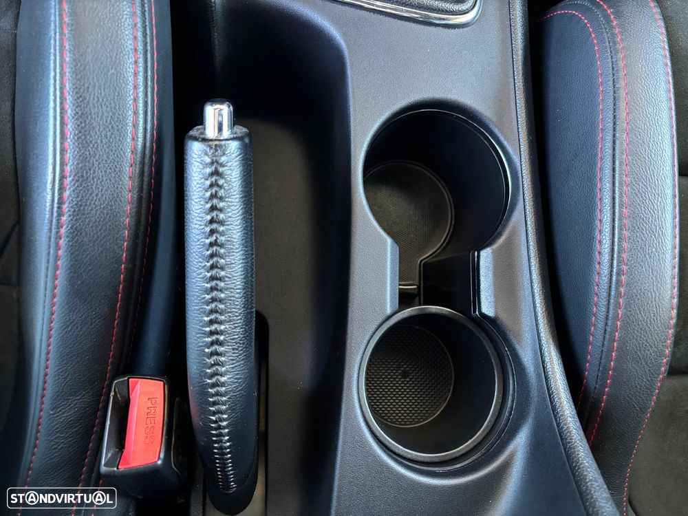 Kia Ceed 1.6 T-GDI GT - 18