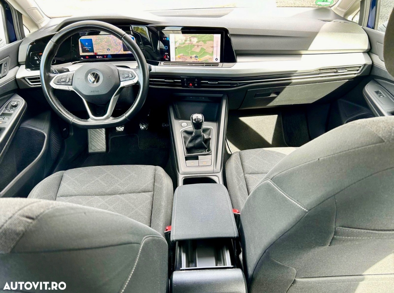 Volkswagen Golf - 10
