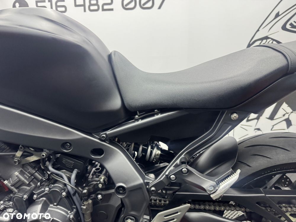 Yamaha MT - 16