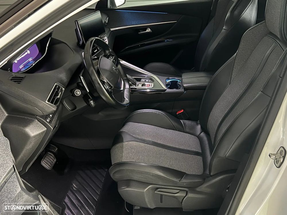 Peugeot 3008 1.2 PureTech Allure Pack EAT8 - 9