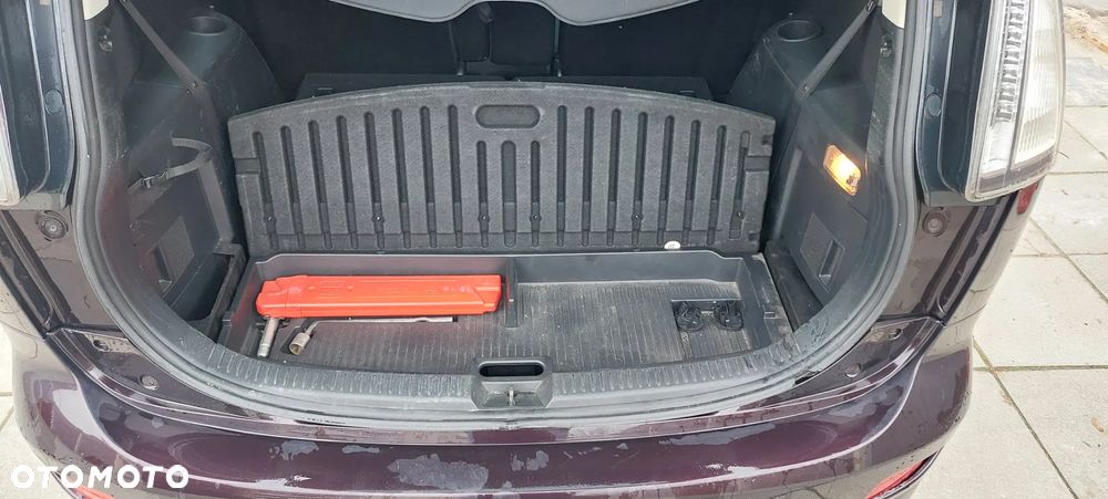 Mazda 5 2.0 CD Sport - 9