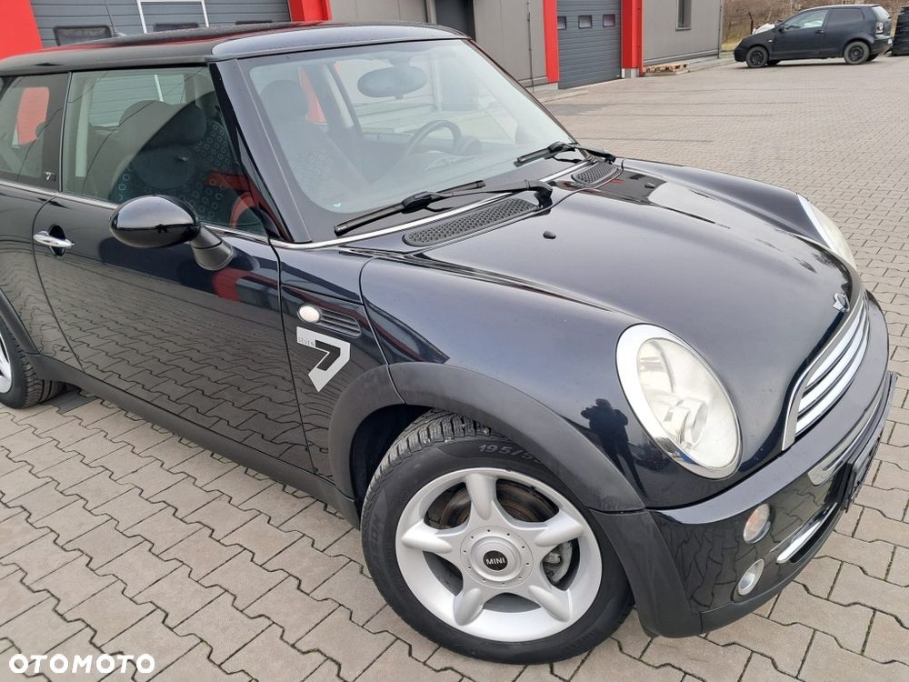 MINI ONE Sidewalk - 2