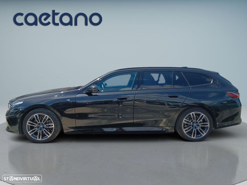 BMW 530 e Pack Desportivo M - 5