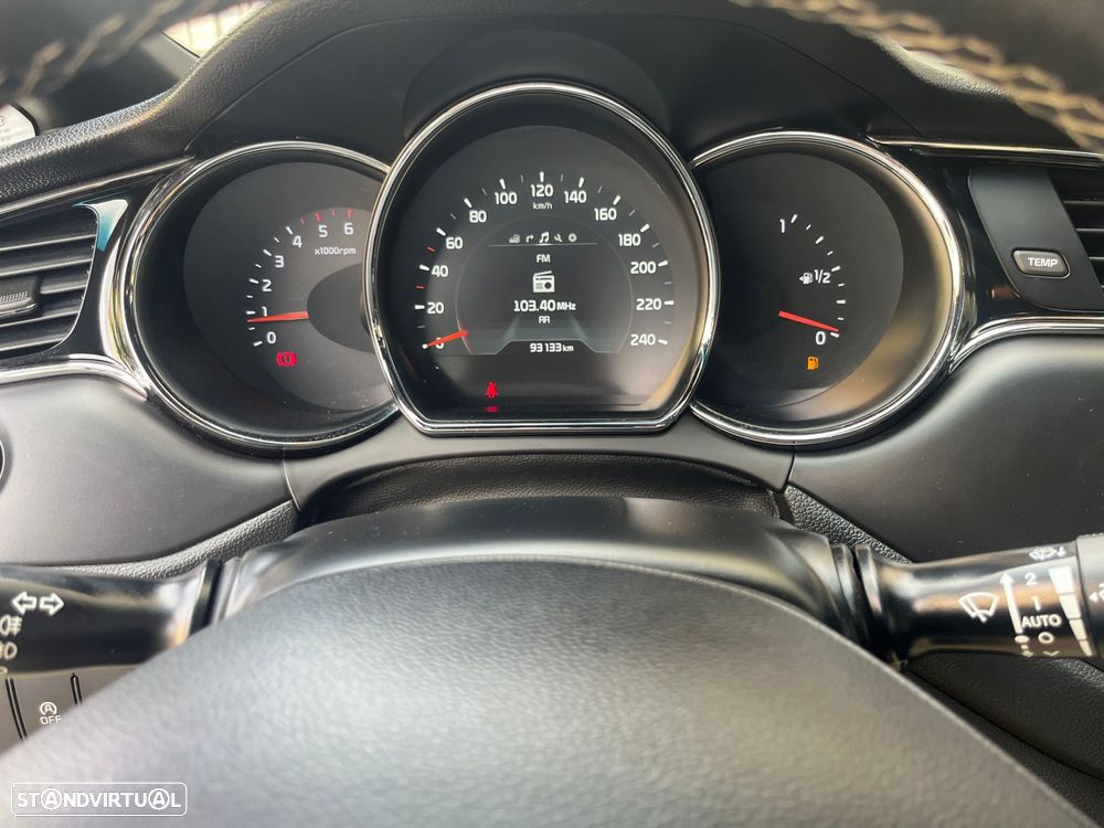 Kia Ceed SW 1.6 CRDi GT Line - 27