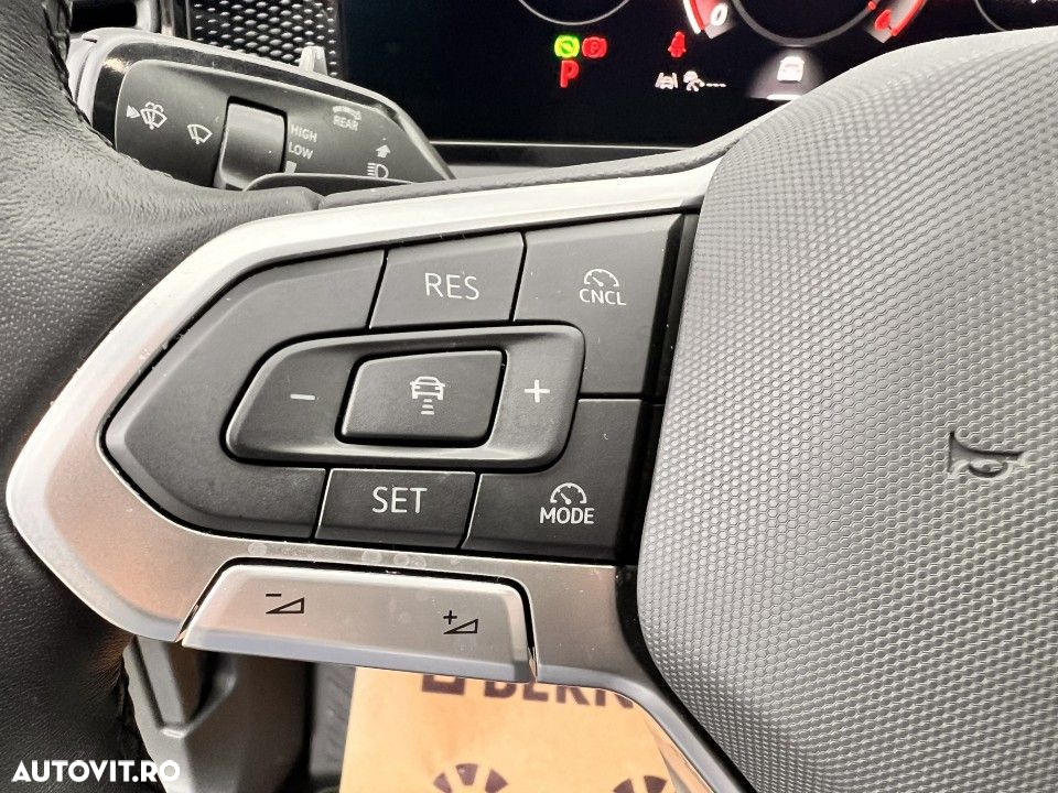 Volkswagen Tiguan - 13